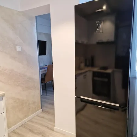 Iris Central, Seaside, Suits Appartement Mangalia